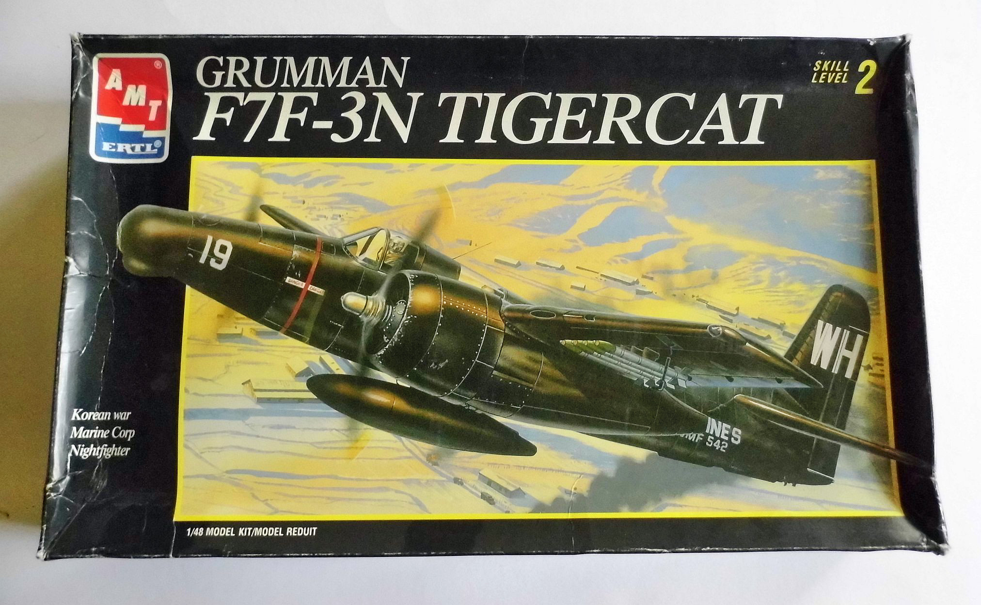 AMT 1-48 Grumman F7F-3N Tigercat.JPG