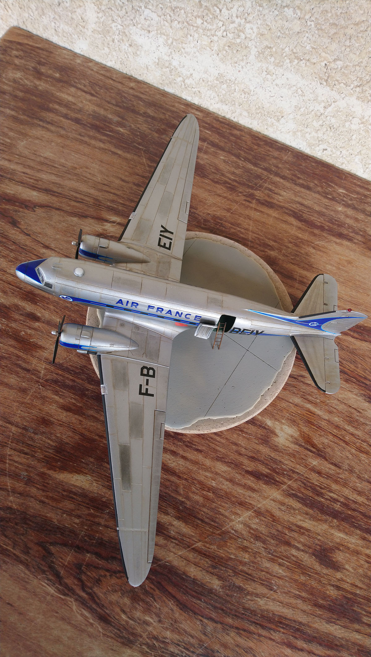 Italeri - DC3 Air France_02.JPG