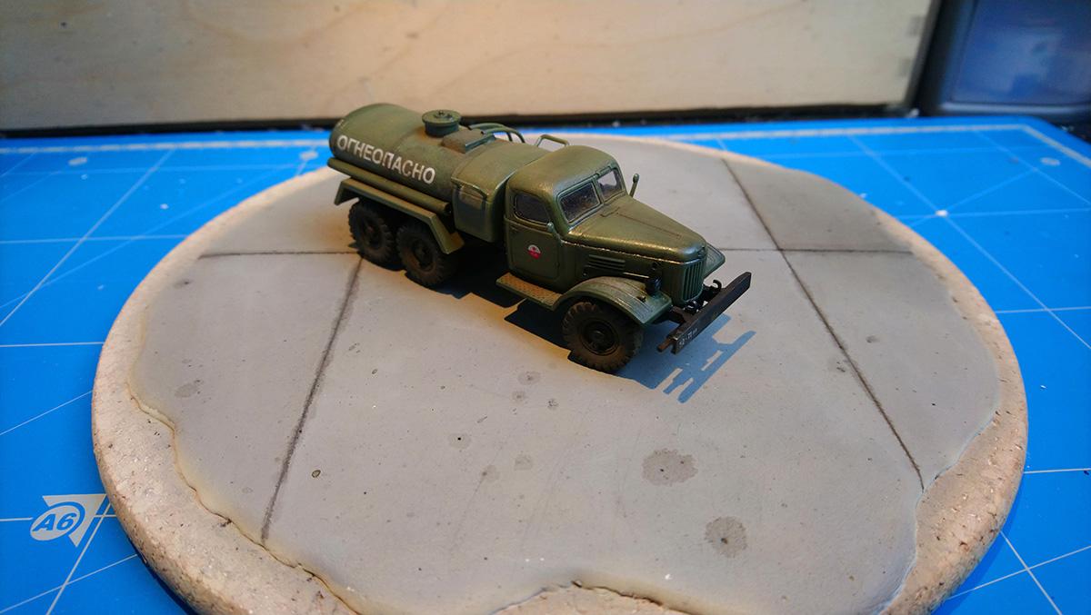 ICM - ZIL 157 Fuel Truck (URSS)_06.JPG