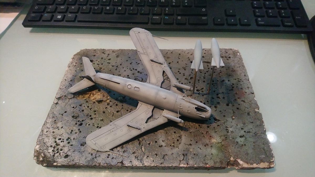 Airfix - PZL Lim-5 (JBG 37 Klement Gottwald)_03.JPG