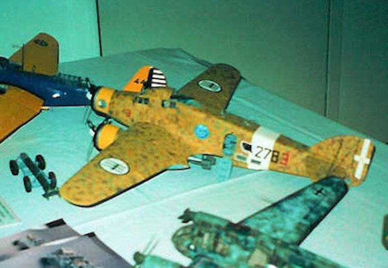IPMS-USA 2002 - Fw.189 + SM.79 + B-10 scratch 1.32.jpg