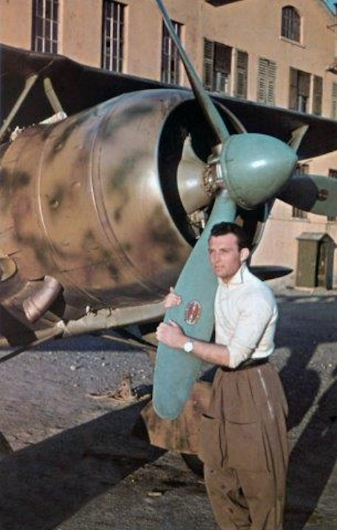 Fiat CR.42 (Hélice FIAT-Hamilton).jpg