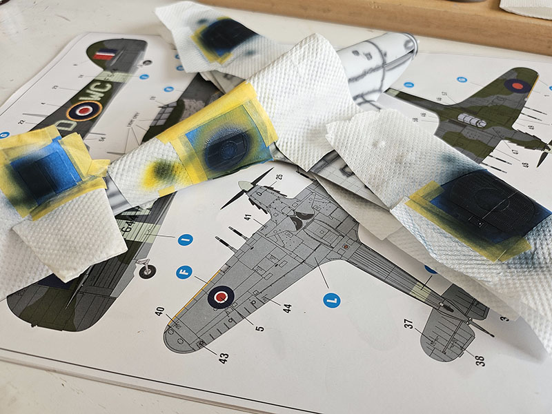 [Arma Hobby] 1/48 - Hawker Hurricane Mk II  - Page 2 File