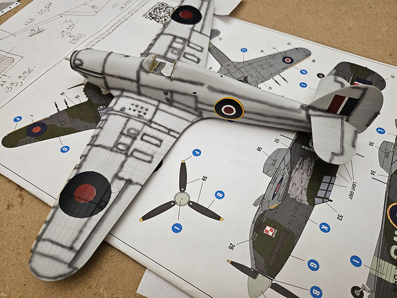 [Arma Hobby] 1/48 - Hawker Hurricane Mk II  - Page 2 File