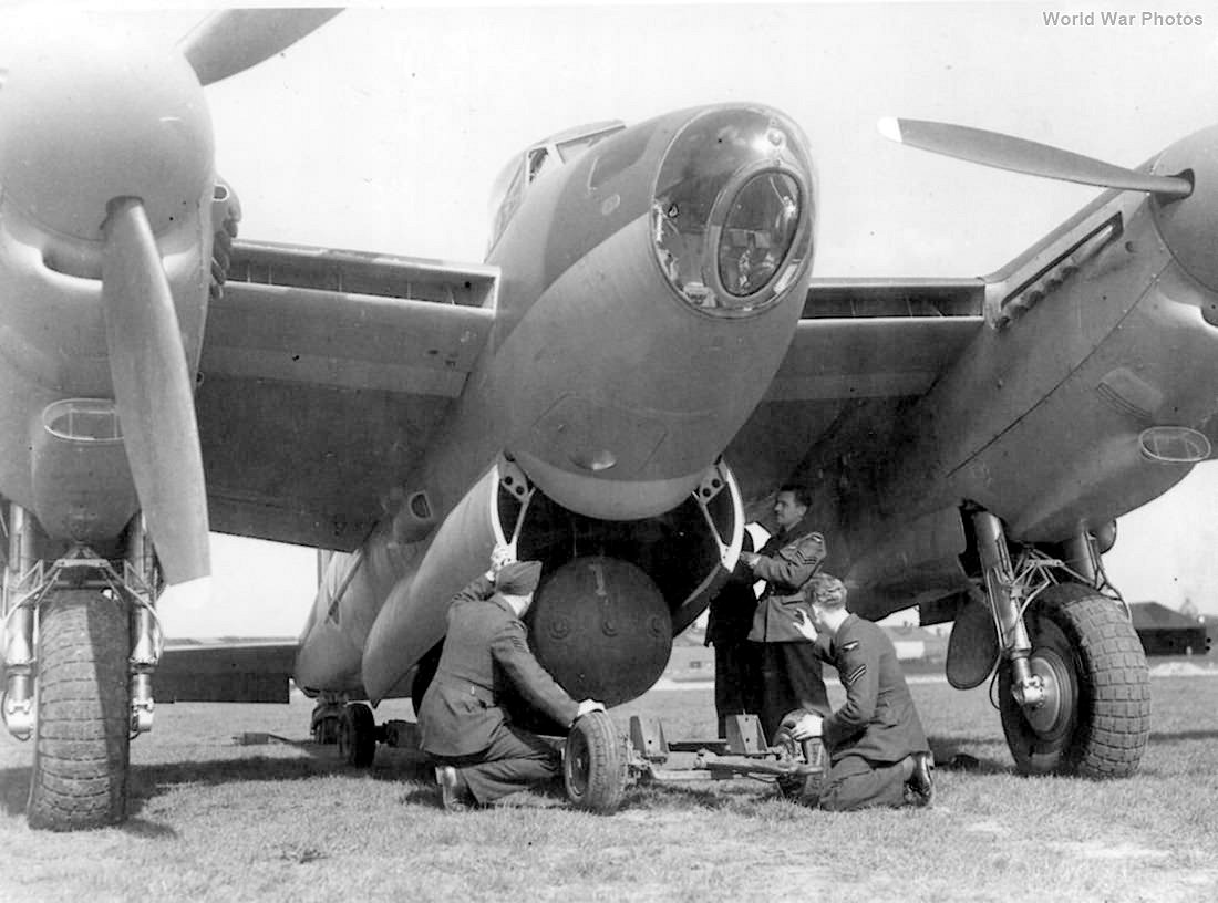 De Havilland Mosquito B.XVI (air intake for fuel cooling).jpg