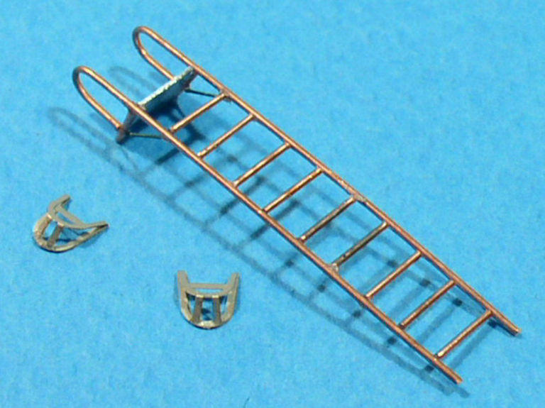 MD.450 Ouragn - Echelle + cales.JPG