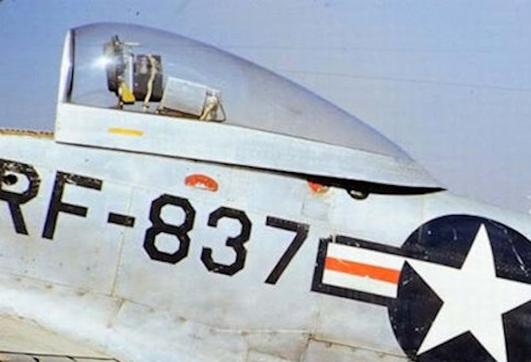 N.A. F-6D Mustang (verrière).jpg