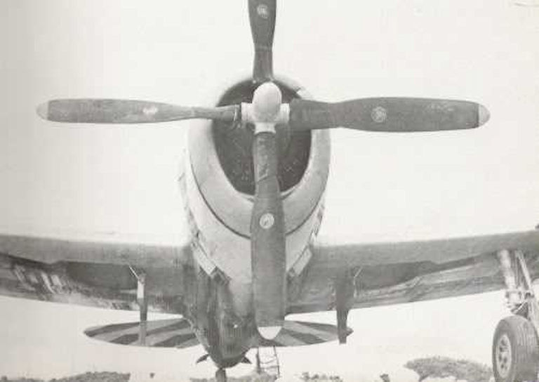 C642S-B40 Curtiss Electric “Paddle Blade” 13ft (P-47N) - Cuffs with tapered edges.jpg