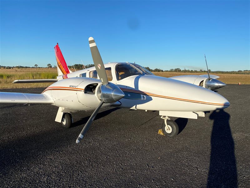 ID02370-7674-3-206-1978-Piper-Seneca-II-Aircraft.jpeg