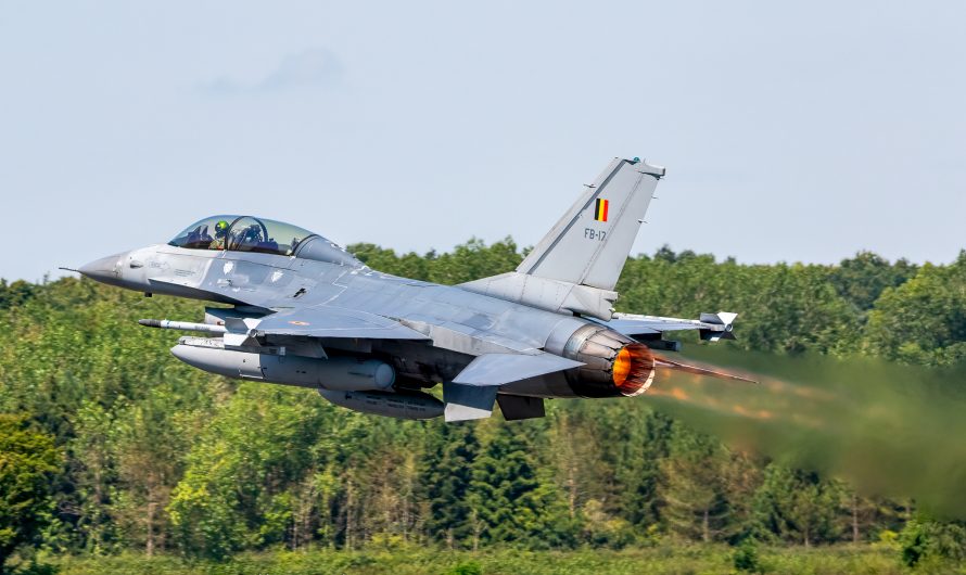F-16BM Fighting Falcon belge et walkaround