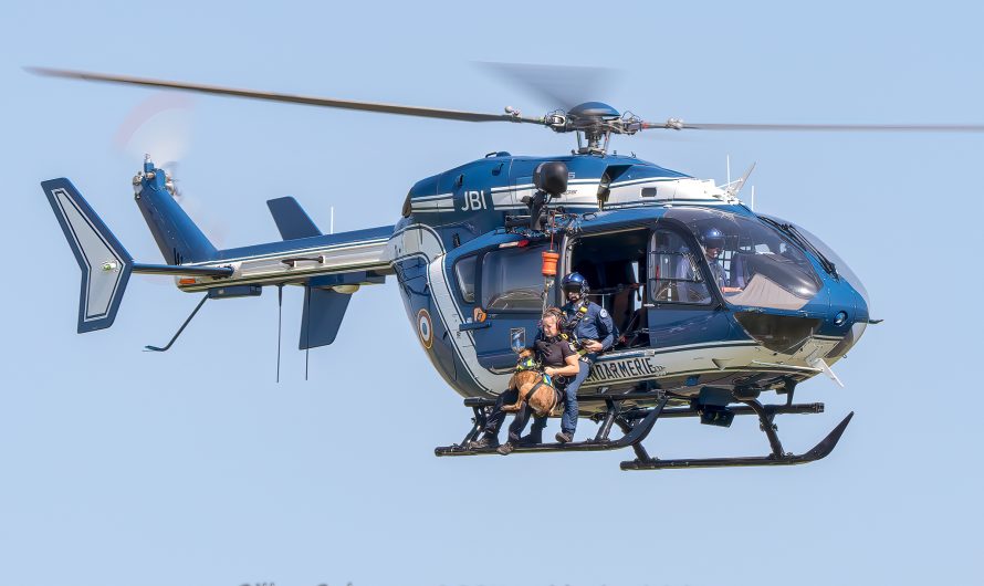 Démonstration de l’Eurocopter EC145 de la Gendarmerie nationale